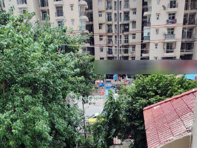 2 BHK Flat In Amarpali Silicon City for Rent In Sector 76