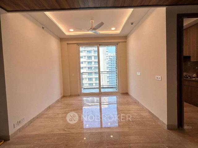 2 BHK Flat In Ambience Creacions, Sector 22 A for Rent In S