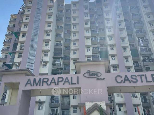 2 BHK Flat In Amrapali Castle for Rent In Chi V