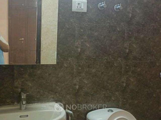 2 BHK Flat In Amrapali Dream Valley Phase 2 for Rent In 8