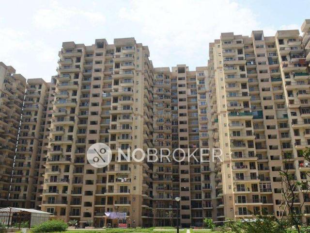 2 BHK Flat In Amrapali La Residentia For Sale In Tech Zone4