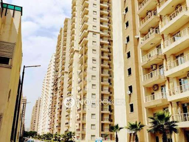 2 BHK Flat In Amrapali Leisure Park For Sale In Sector 4