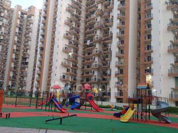 2 BHK Flat In Amrapali Tropical Garden for Rent In Tech Zone Iv