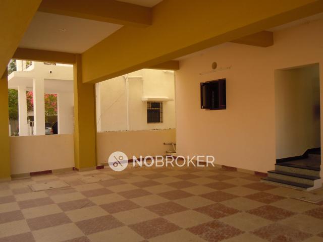 2 BHK Flat In Anu Ratriya for Rent In Medavakkam