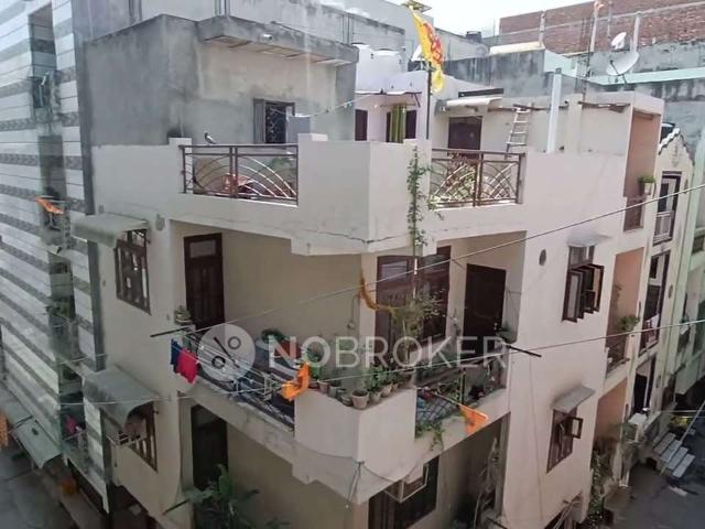 2 BHK Flat In Apartment For Sale In Mandawali