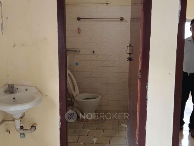 2 BHK Flat In Apartment For Sale In Nungambakkam