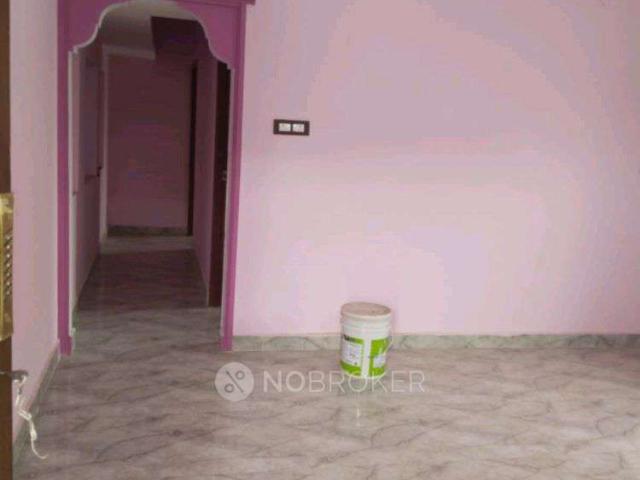 2 BHK Flat In Apartment No Name for Lease In Lakshmi Nagar Extention