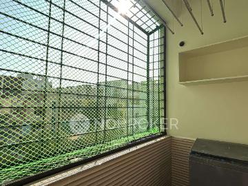 Flat to rent in Kothaguda Hyderabad - Parking