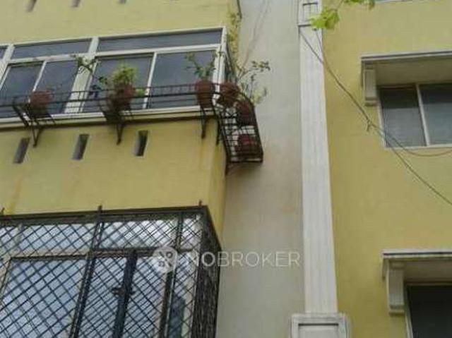 2 BHK Flat In Arneesh Palace, J. P. Nagar for Rent In J. P