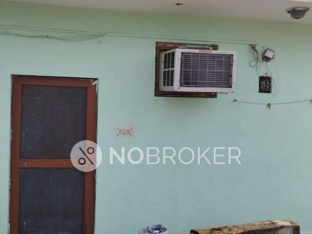 2 BHK Flat In Arun Vihar For Sale In Sector 37