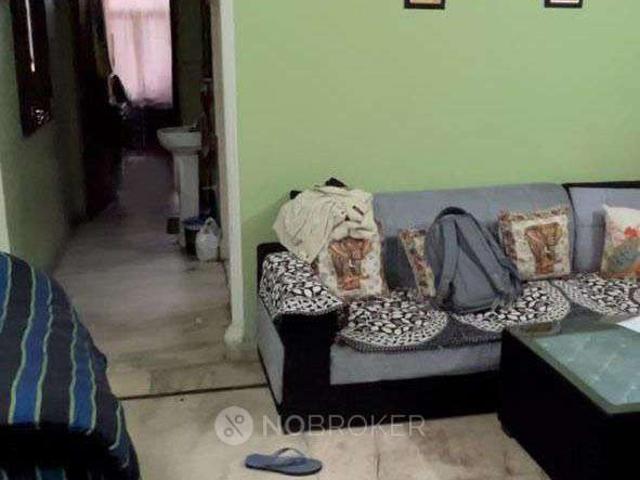 2 BHK Flat In Builder Floor For Sale In Mayur Vihar