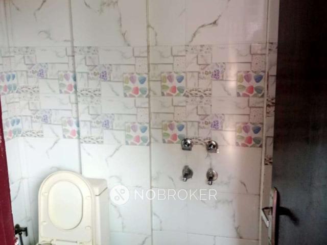 2 BHK Flat In Balaji Apartment for Rent In Uttam Nagar