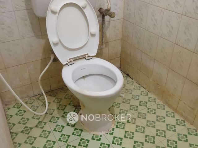 2 BHK Flat In Balaji Appartment. For Sale In Guindy