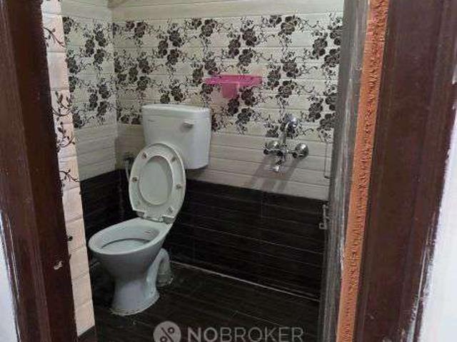 2 BHK Flat In Balaji Residency for Rent In Mallampet X Road