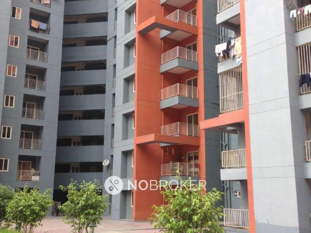2 BHK Flat In Bcc Bharat City Phase Ii for Rent In Bhopura