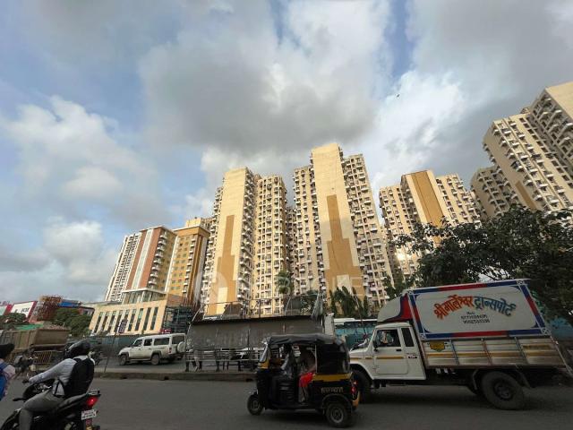 2 BHK Flat In Db Ozone For Sale In Mira Road East