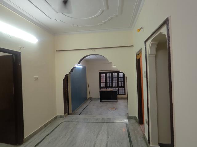 2 BHK Flat In Bharathi Nilayam for Rent In Krishna Nagar, Y