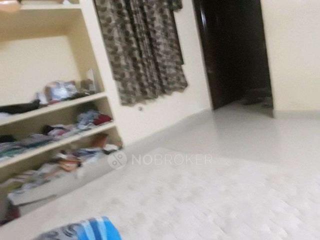 2 BHK Flat In Bhuvana Arora, Guindy Engineers Colony For Sal