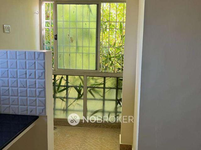 2 BHK Flat In Blossom Apartment for Rent In Thoraipakkam