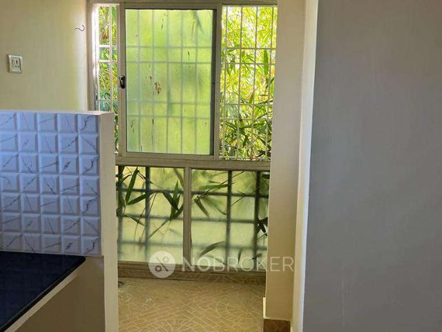2 BHK Flat In Blossom Apartment for Rent In Thoraipakkam