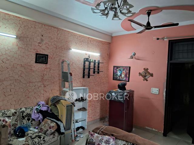 2 BHK Flat In C 4, Plot No 208, gyan Khand 1 for Rent In 208, Gyan Khand 1