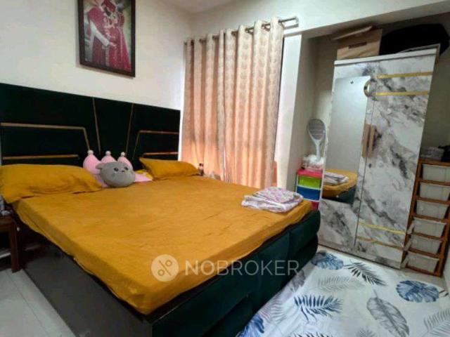 2 BHK Flat In Casa Maxima Phase 1 for Rent In 1, Gcc Club R