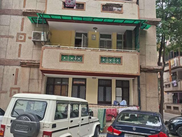 2 BHK Flat In Cghs Vartalok Apartments for Rent In Vasundha