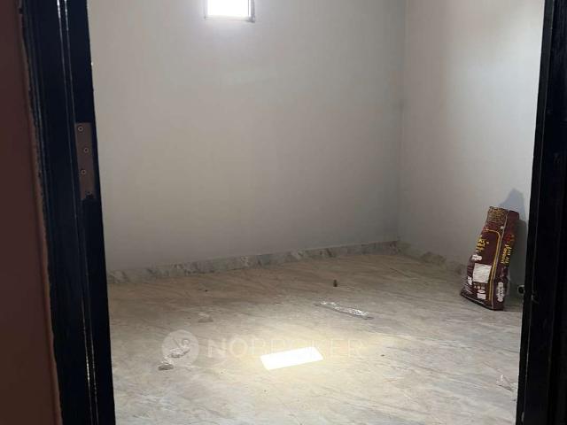 2 BHK Flat In Chand Complex for Rent In Sindhu Farm Road
