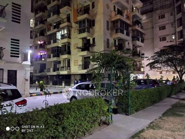 2 BHK Flat In Charms Solitaire for Rent In Indirapuram
