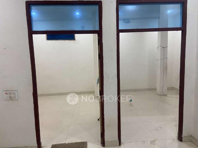 2 BHK Flat In Chaudhary Appartment for Rent In Behta Hajipu