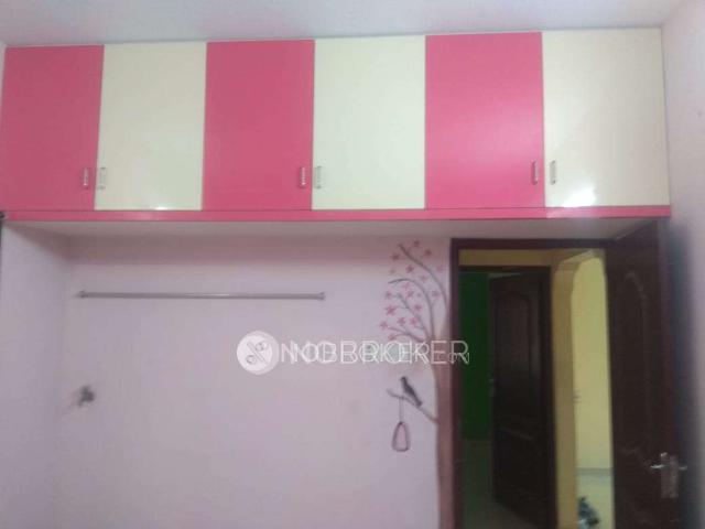 2 BHK Flat In Chenthur Flats, Porur for Rent In Porur