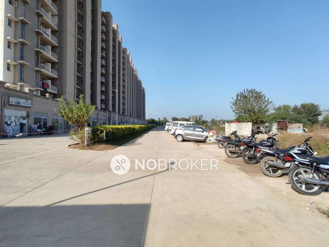 2 BHK Flat In Consicent Habitat Gurgaon for Rent In Sector 99a