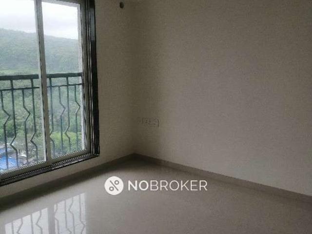 2 BHK Flat In Crescent Sky Heights For Sale In Dahisar East
