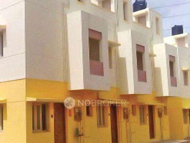 2 BHK Flat In Crown Con For Sale In Chitlapakkam