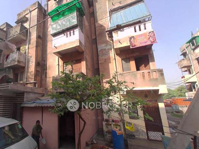 2 BHK Flat In Dda Flat, Narela for Rent In Narela