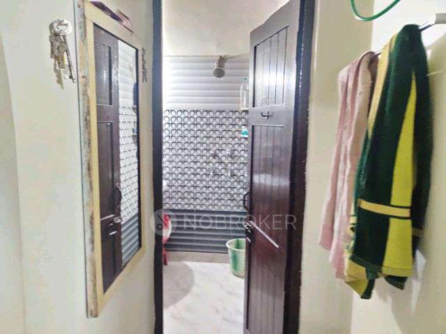 2 BHK Flat In Dda Krishna Apartment for Rent In Radha Krish