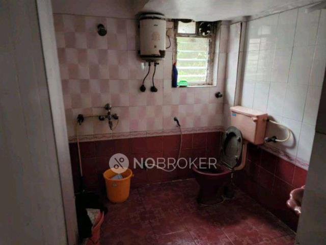 2 BHK Flat In Demelloo Compound For Sale In Anand Nagar, V
