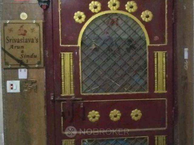 2 BHK Flat In Dheeraj Apartment for Rent In Sec 23