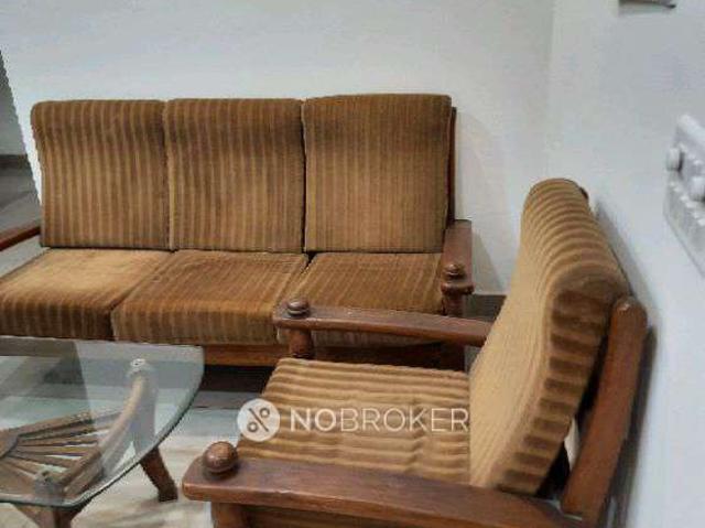 2 BHK Flat In Dilshad Garden for Rent In Gaur City 1