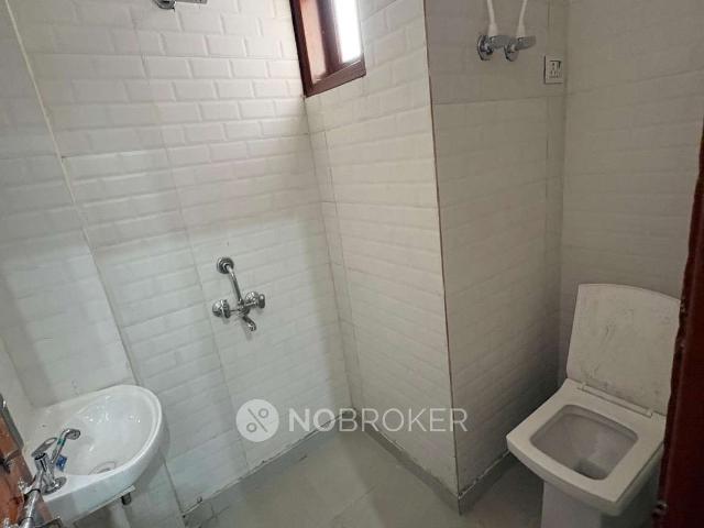 2 BHK Flat In Dlf Ankur Vihar for Rent In Ghaziabad, District, India