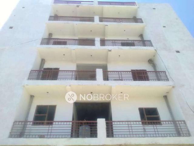 2 BHK Flat In Express Aprtment for Rent In Gyanshree School