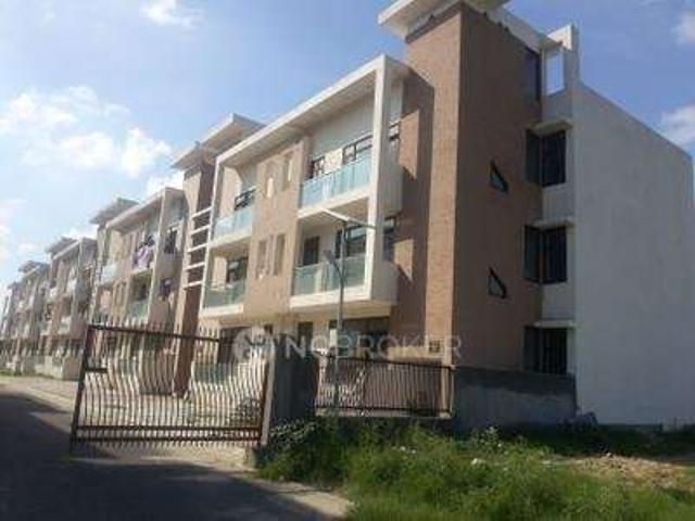 2 BHK Flat In Ekta Aarvanss Royal Residency for Rent In Gir