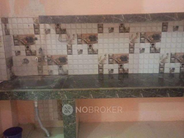 2 BHK Flat In Ekta Enclave Maruti Kunj for Rent In Bhondsi