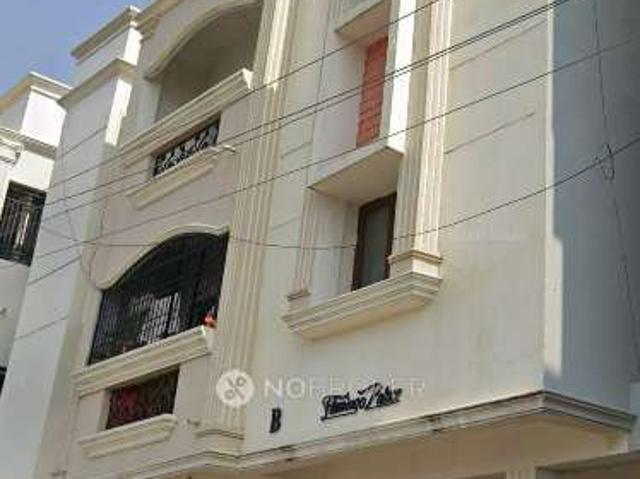 2 BHK Flat In Flemingo Palace For Sale In Thoraipakkam