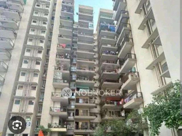 2 BHK Flat In Floridaa for Rent In Sector 82