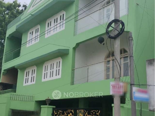 2 BHK Flat In Gulshan E Mumtaz Qadeer for Rent In Road No. 10, Banjara Hills, Hyderabad