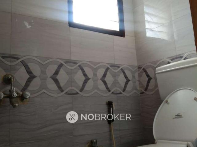 2 BHK Flat In Guru Nivas for Rent In Thoraipakkam
