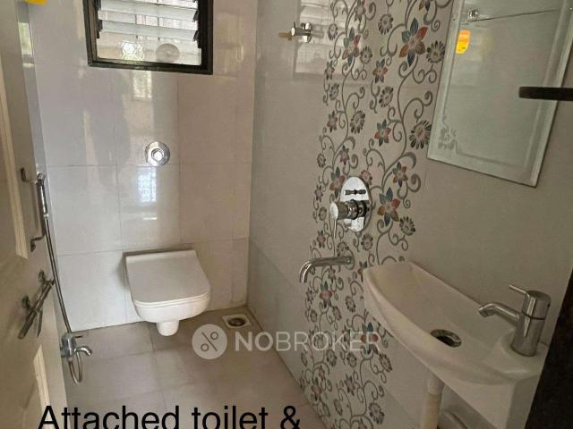 2 BHK Flat In Gurukrupa for Rent In Hadapsar
