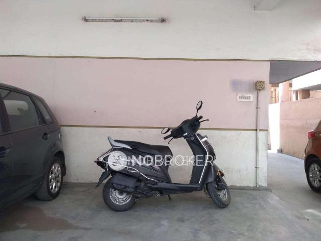 2 BHK Flat In Ganesh Builder for Rent In Madipakkam