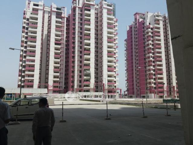 2 BHK Flat In Ganga Yamuna And Hindon Enclave for Rent In P